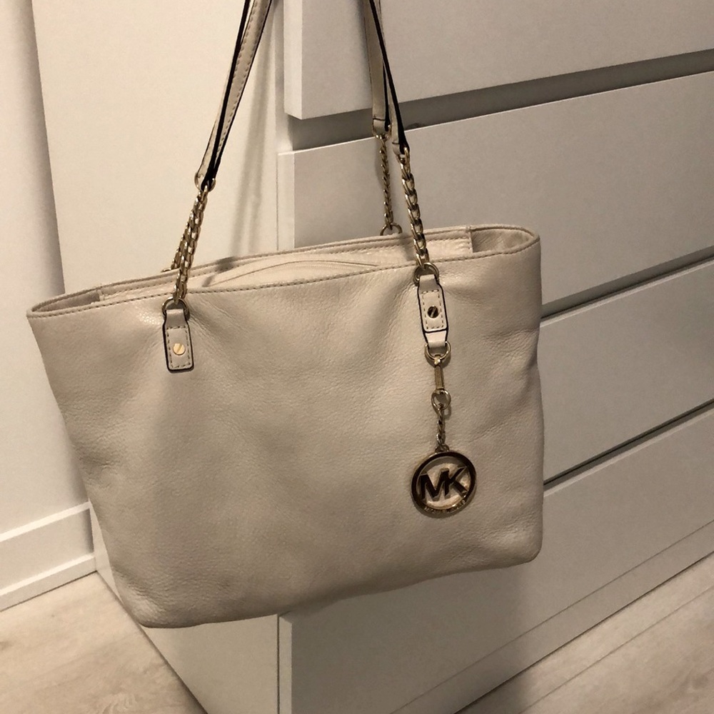 Michael Kors white over shoulder bag